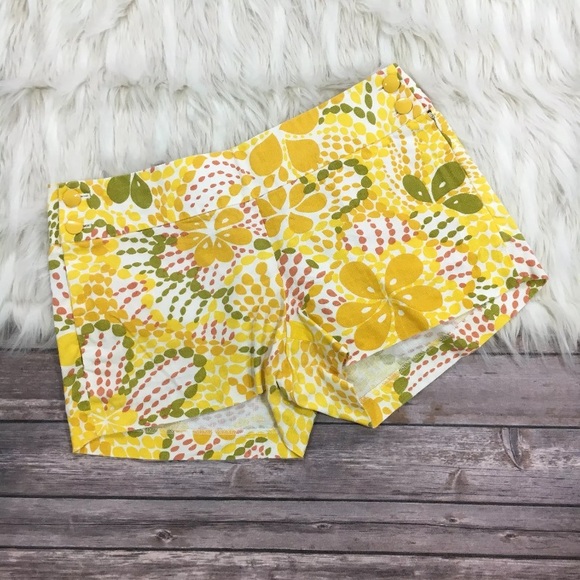 J. Crew Pants - {J. Crew} Garden Shorts In Linen Yellow Sz 6